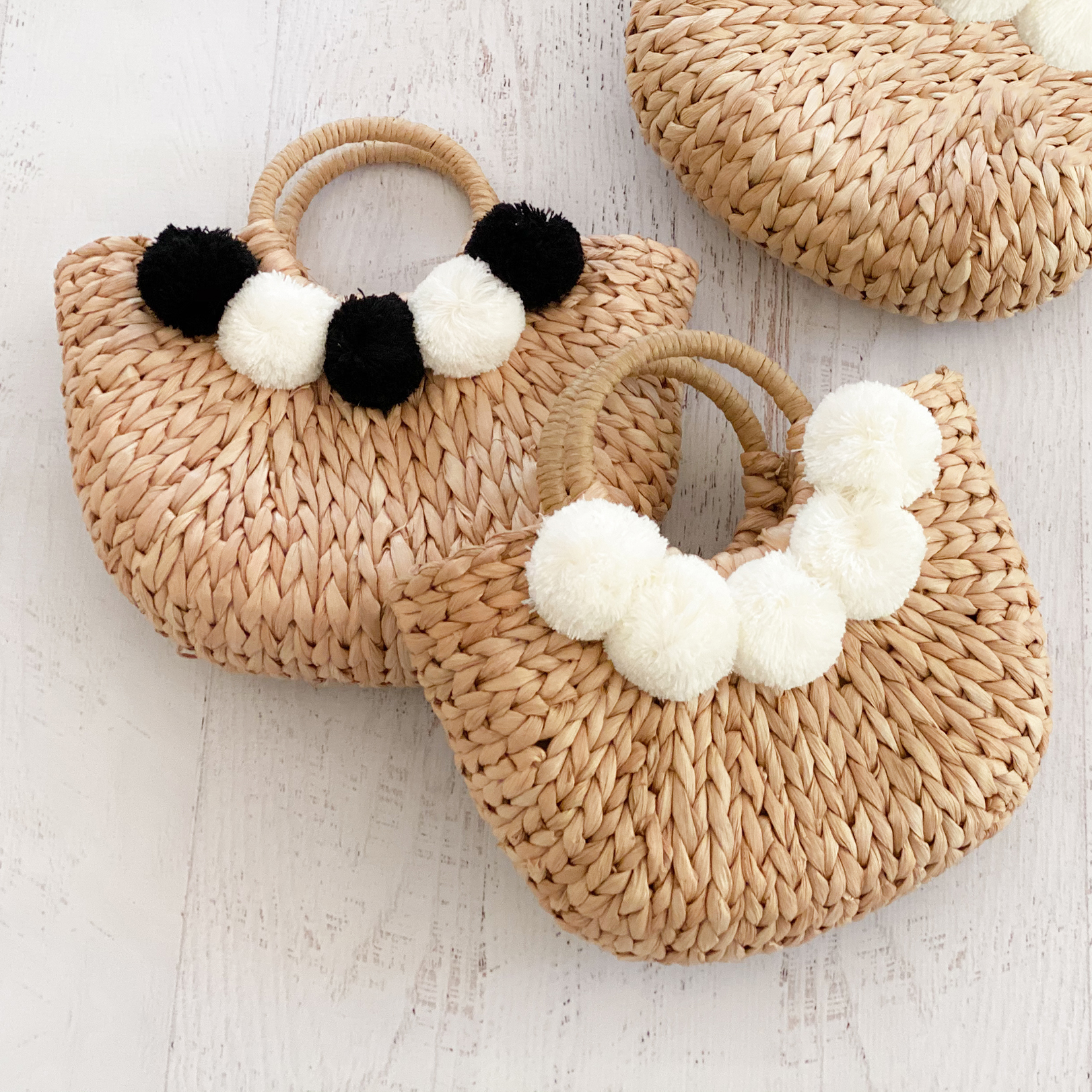 Straw Tote Bag With Double Pom Pom – PRISHIE