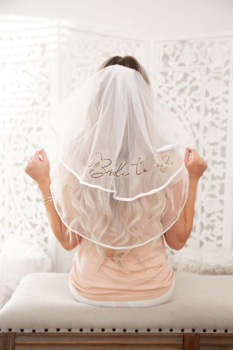 43 Bridal Shower Veil Stock Photos, High-Res Pictures, and Images - Getty  Images