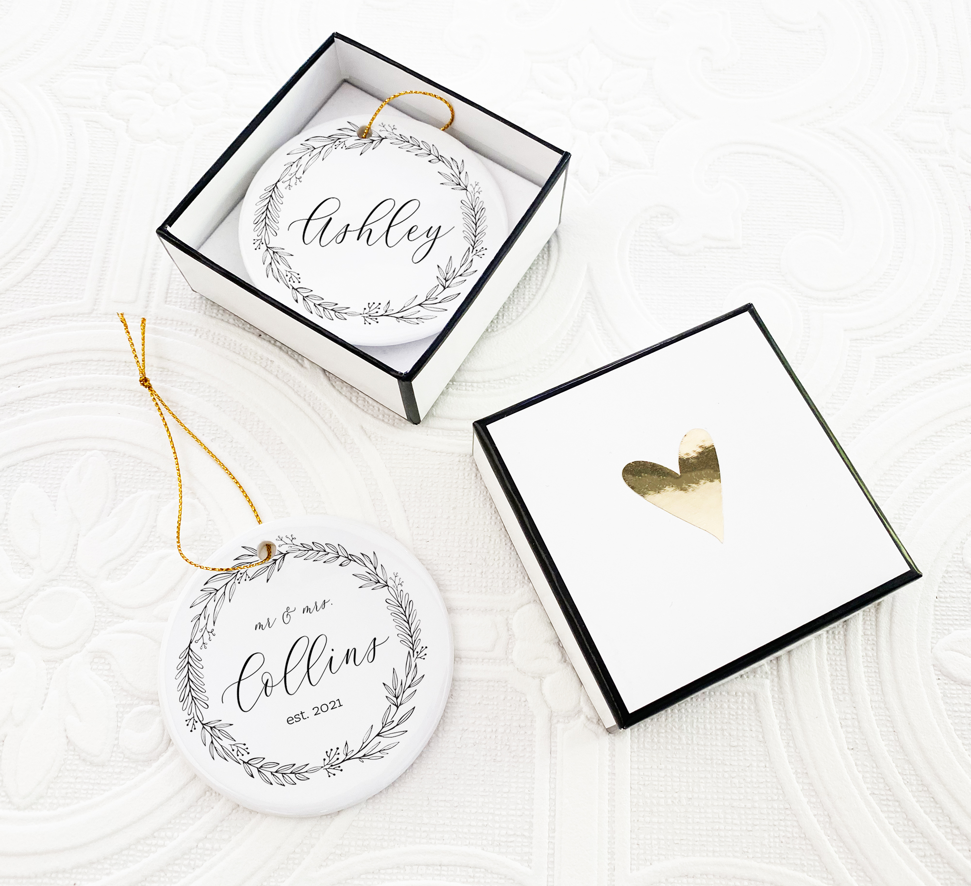 Wedding Favorites: Personalized Round Ornament